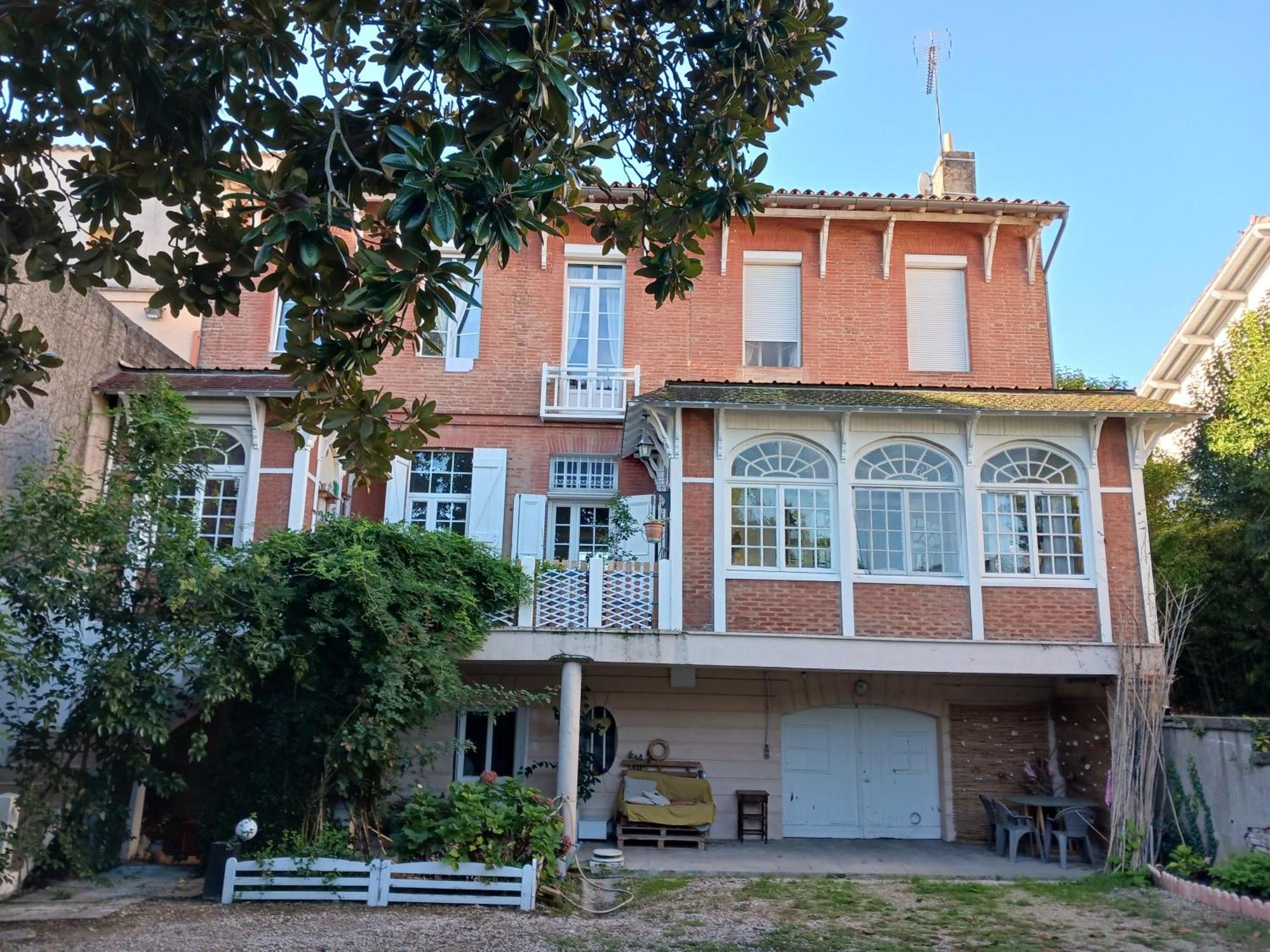 Vanille Bourbon Montauban Ngoại thất bức ảnh
